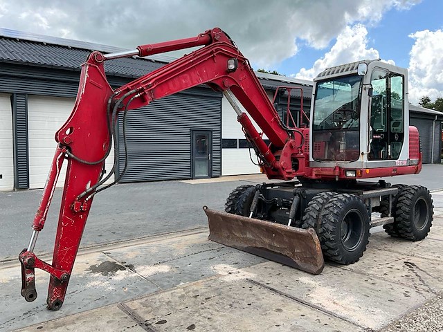 2005 takeuchi tb175w banden graafmachine - afbeelding 4 van  11