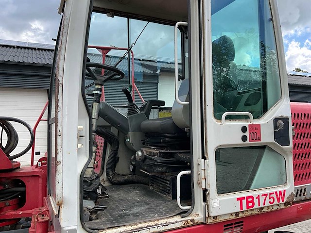 2005 takeuchi tb175w banden graafmachine - afbeelding 13 van  33