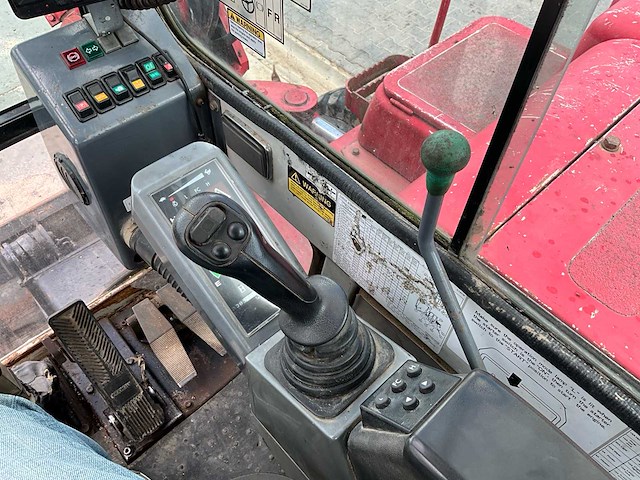 2005 takeuchi tb175w banden graafmachine - afbeelding 16 van  33