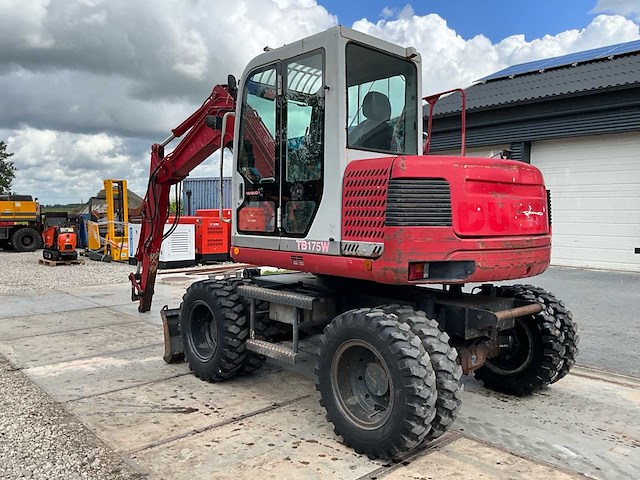 2005 takeuchi tb175w banden graafmachine - afbeelding 32 van  33