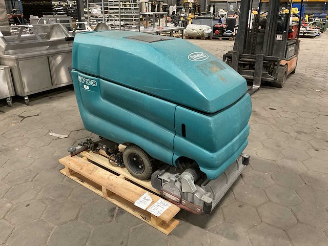 2005 tennant 5700 es vloerreiniger - afbeelding 2 van  10