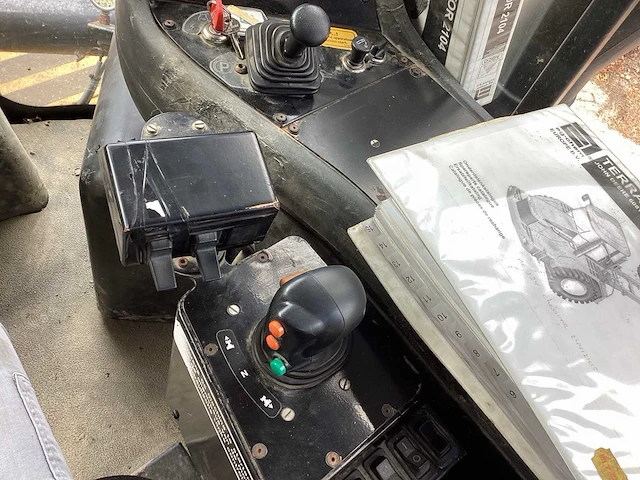 2005 terra gator tg2104du dumper - afbeelding 9 van  45