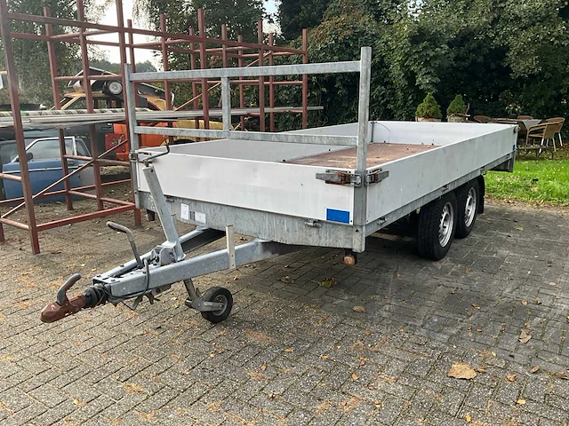 2005 titan jelsum v tjea 2001 v aanhangwagen - afbeelding 1 van  12
