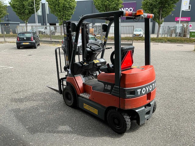 2005 toyota 7fb18 vorkheftruck - afbeelding 17 van  20