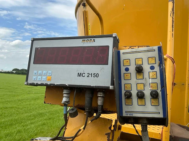 2005 usa equipment usa 600cf voermengwagen 17m3 - afbeelding 17 van  21