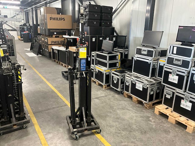 2005 vmb te-071 pro towerlift (3x) - afbeelding 1 van  8