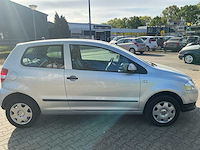 2005 volkswagen fox 1.4 trendline personenauto - afbeelding 17 van  23