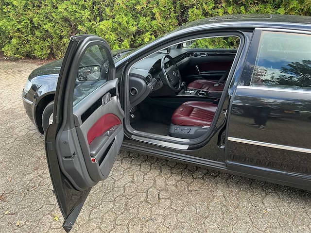 2005 volkswagen phaeton 4.2 v8 5p. personenauto - afbeelding 10 van  31