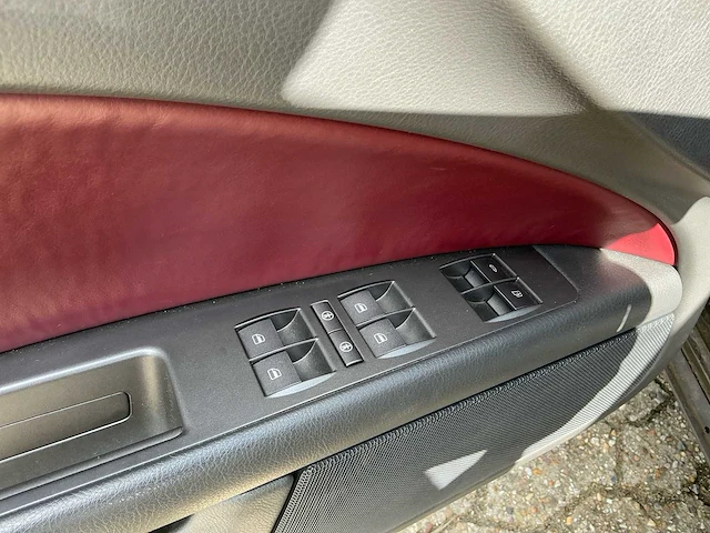 2005 volkswagen phaeton 4.2 v8 5p. personenauto - afbeelding 20 van  31