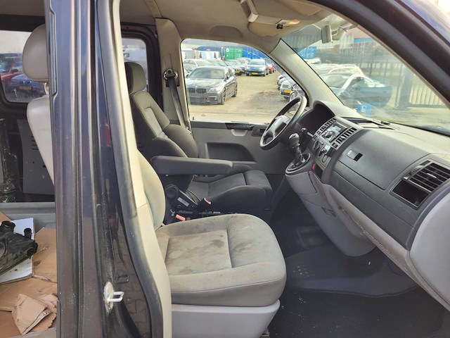 2005 volkswagen transporter 2.5 tdi 300 airco personenauto - afbeelding 8 van  9