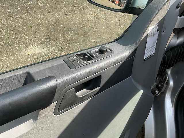 2005 volkswagen transporter 2.5 tdi 300 bedrijfswagen - afbeelding 6 van  46
