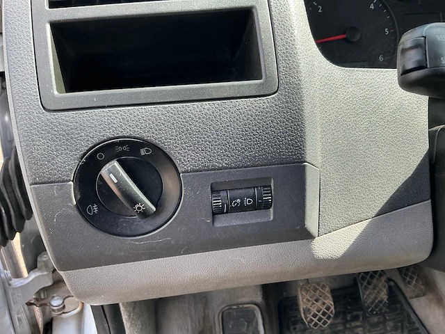 2005 volkswagen transporter 2.5 tdi 300 bedrijfswagen - afbeelding 9 van  46