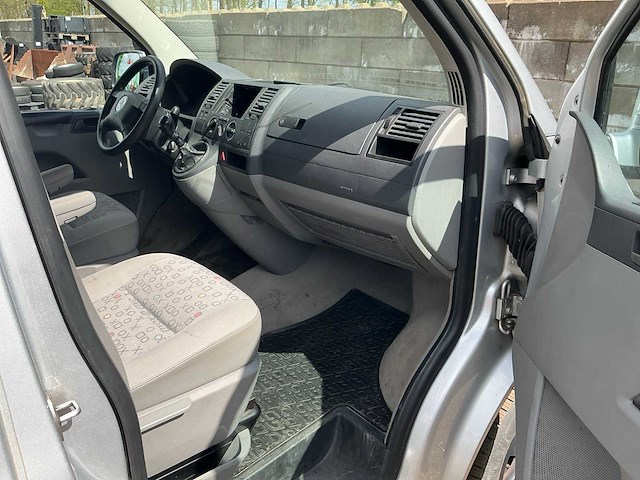 2005 volkswagen transporter 2.5 tdi 300 bedrijfswagen - afbeelding 26 van  46