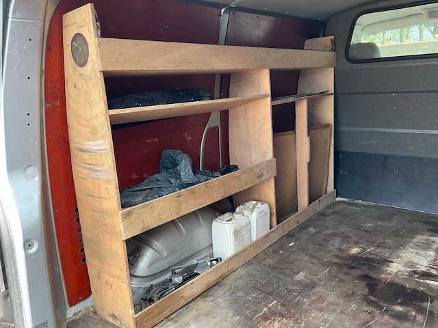 2005 volkswagen transporter 2.5 tdi 300 bedrijfswagen - afbeelding 31 van  46