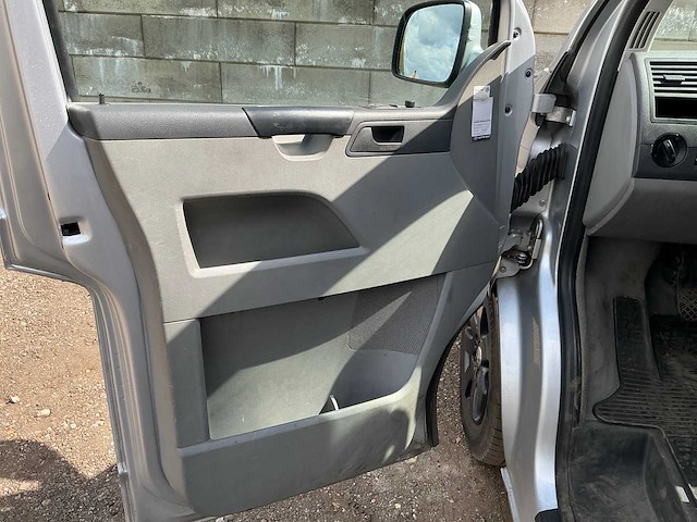 2005 volkswagen transporter 2.5 tdi 300 bedrijfswagen - afbeelding 4 van  46