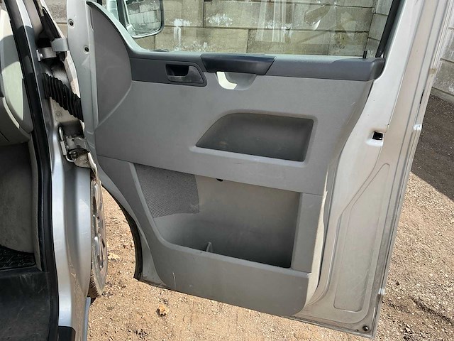 2005 volkswagen transporter 2.5 tdi 300 bedrijfswagen - afbeelding 21 van  46