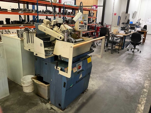 2005 weinig rondomat gereedschapsslijpmachine - afbeelding 1 van  5
