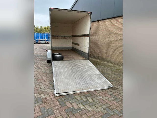 2005 weyer gesloten aanhanger met laadklep 400x180x215cm 2600kg - afbeelding 12 van  13
