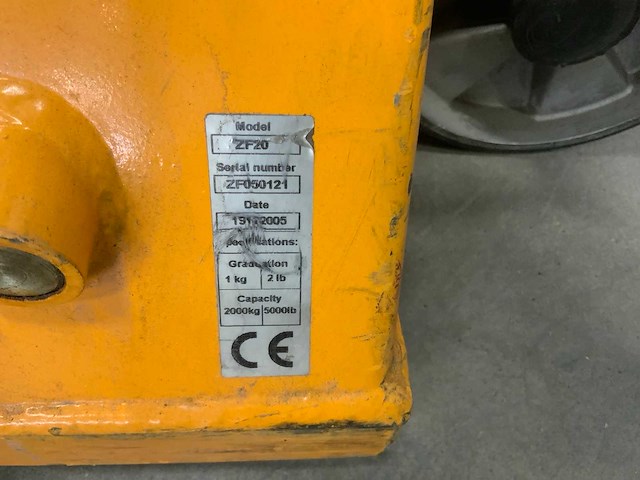 2005 zf20 hydraulische palletwagen met weegschaal - afbeelding 1 van  3