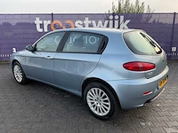 2006 - alfa romeo - 147 - 1.6 ts vel. collez. - personenauto - afbeelding 5 van  11