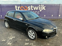 2006 - alfa romeo - 147 - 2.0 ts distinctive - personenauto - afbeelding 2 van  12