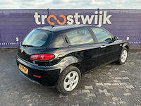 2006 - alfa romeo - 147 - 2.0 ts distinctive - personenauto - afbeelding 4 van  12
