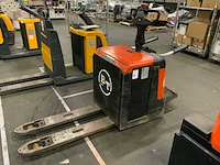 2006 - bt - lpe240 / m - orderpicker - afbeelding 1 van  8