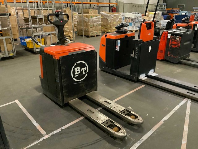 2006 - bt - lpe240 / m - orderpicker - afbeelding 3 van  8