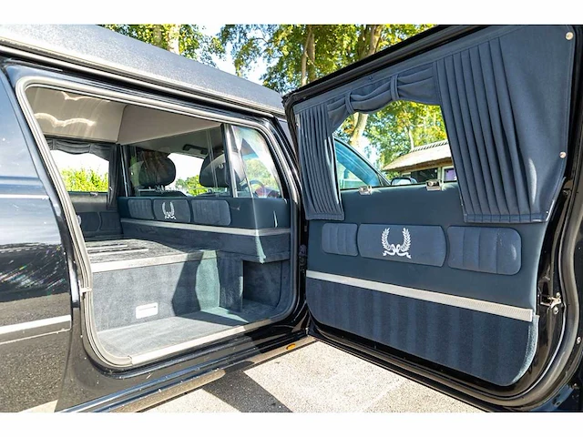 2006 - cadillac - cadillac deville - rouwwagen - car - afbeelding 2 van  26