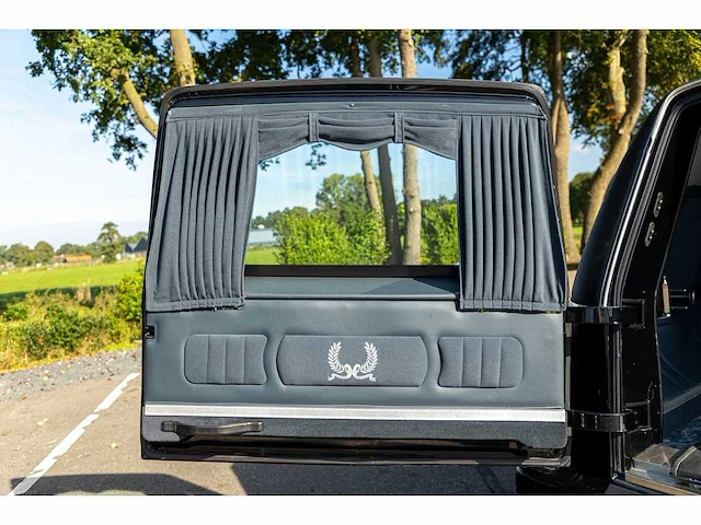 2006 - cadillac - cadillac deville - rouwwagen - car - afbeelding 3 van  26