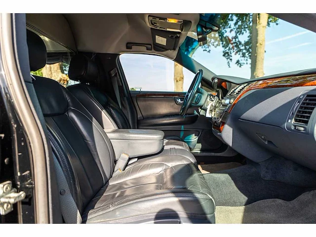 2006 - cadillac - cadillac deville - rouwwagen - car - afbeelding 10 van  26