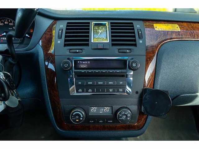 2006 - cadillac - cadillac deville - rouwwagen - car - afbeelding 13 van  26