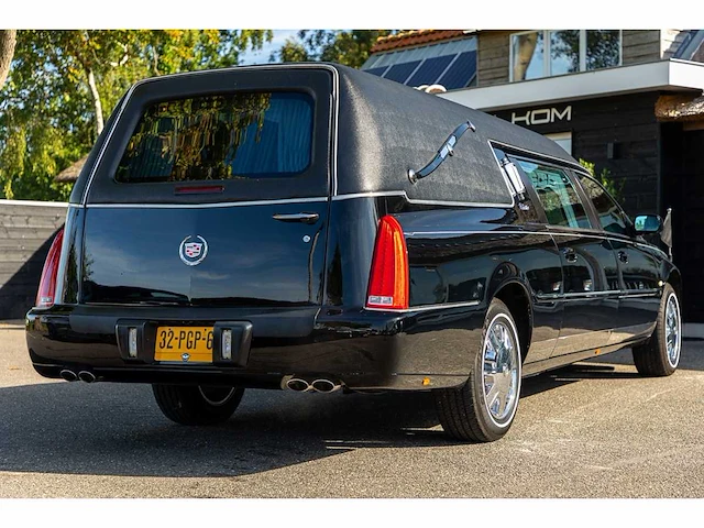 2006 - cadillac - cadillac deville - rouwwagen - car - afbeelding 20 van  26