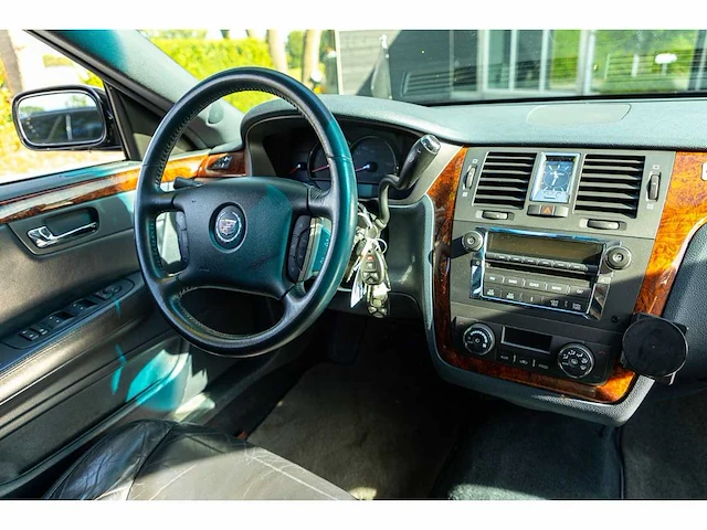 2006 - cadillac - cadillac deville - rouwwagen - car - afbeelding 22 van  26