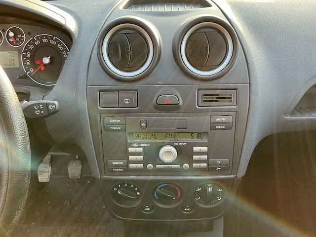 2006 - ford - fiesta - 1.3-8v futura - personenauto - afbeelding 11 van  12
