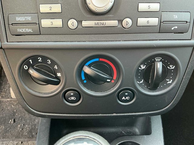 2006 - ford - fiesta - 1.3-8v futura - personenauto - afbeelding 12 van  12