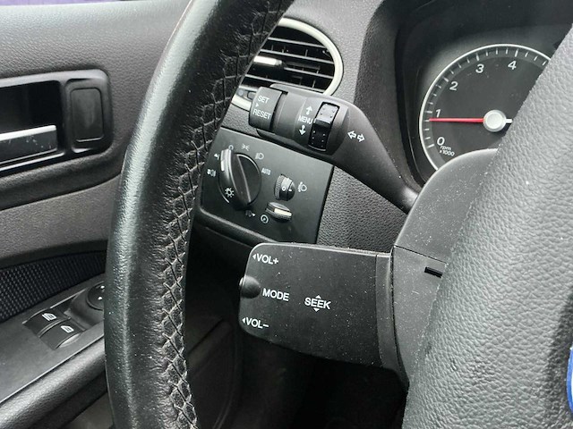 2006 - ford - focus wagon - 1.6-16v futura - personenauto - afbeelding 11 van  14