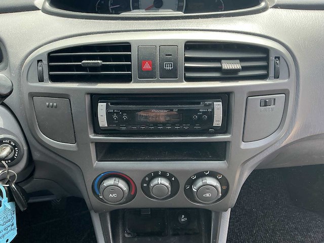 2006 - hyundai - matrix - 1.6i world cup ed. - personenauto - afbeelding 12 van  13