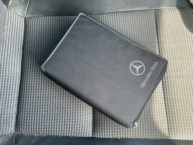 2006 - mercedes-benz - c-klasse - 180 k. avantgarde - personenauto - afbeelding 9 van  9