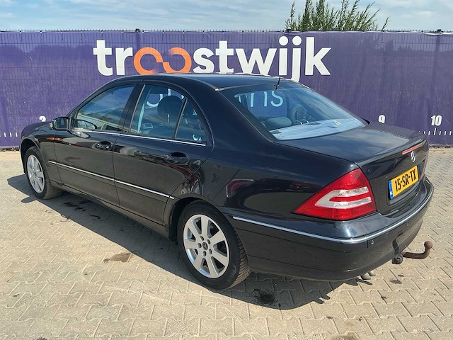 2006 - mercedes-benz - c-klasse - 180 k. avantgarde - personenauto - afbeelding 3 van  9