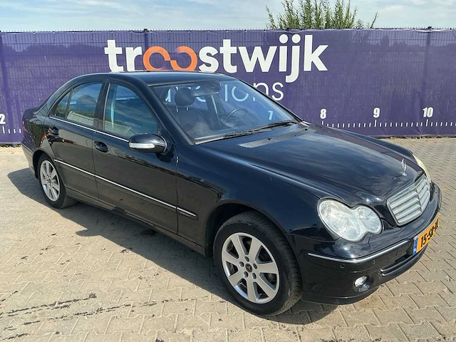 2006 - mercedes-benz - c-klasse - 180 k. avantgarde - personenauto - afbeelding 5 van  12
