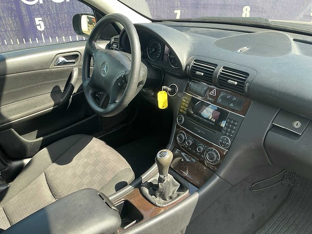 2006 - mercedes-benz - c-klasse - 180 k. classic - personenauto - afbeelding 7 van  9