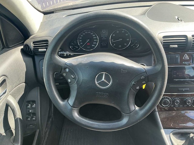 2006 - mercedes-benz - c-klasse - 180 k. classic - personenauto - afbeelding 12 van  12