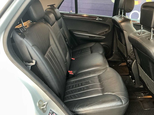 2006 - mercedes-benz - m-klasse - 320 cdi - personenauto - afbeelding 6 van  14