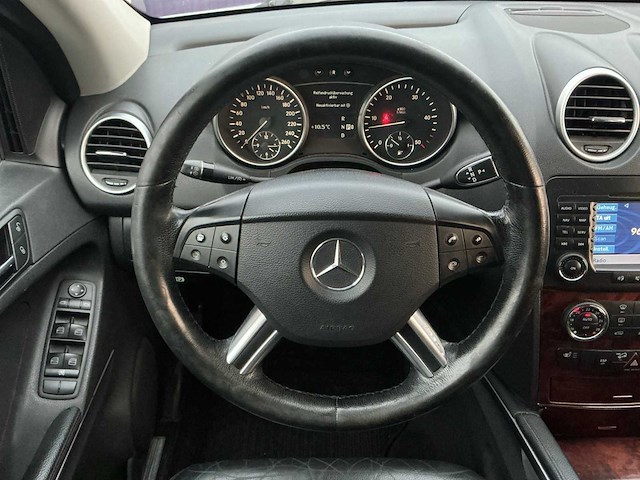 2006 - mercedes-benz - m-klasse - 320 cdi - personenauto - afbeelding 9 van  14