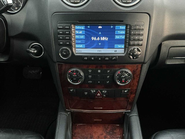 2006 - mercedes-benz - m-klasse - 320 cdi - personenauto - afbeelding 13 van  14