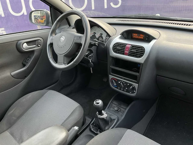 2006 - opel - corsa - 1.2-16v silverline - personenauto - afbeelding 10 van  12