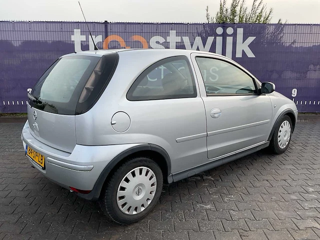 2006 - opel - corsa - 1.2-16v silverline - personenauto - afbeelding 7 van  12