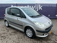 2006 - peugeot - 1007 - 1.4 urban - personenauto - afbeelding 2 van  15