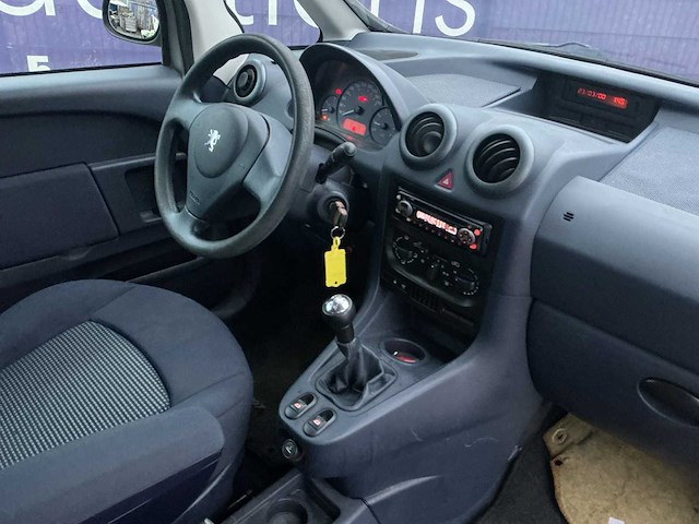 2006 - peugeot - 1007 - 1.4 urban - personenauto - afbeelding 9 van  15